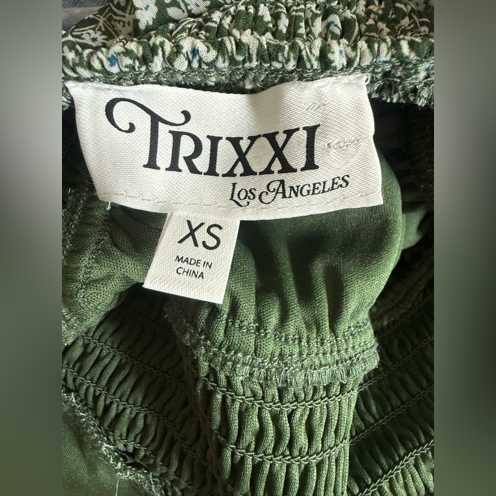 Trixxi Sage Green Floral Puff-Sleeve Tiered Maxi Dress - Picture 2 of 4